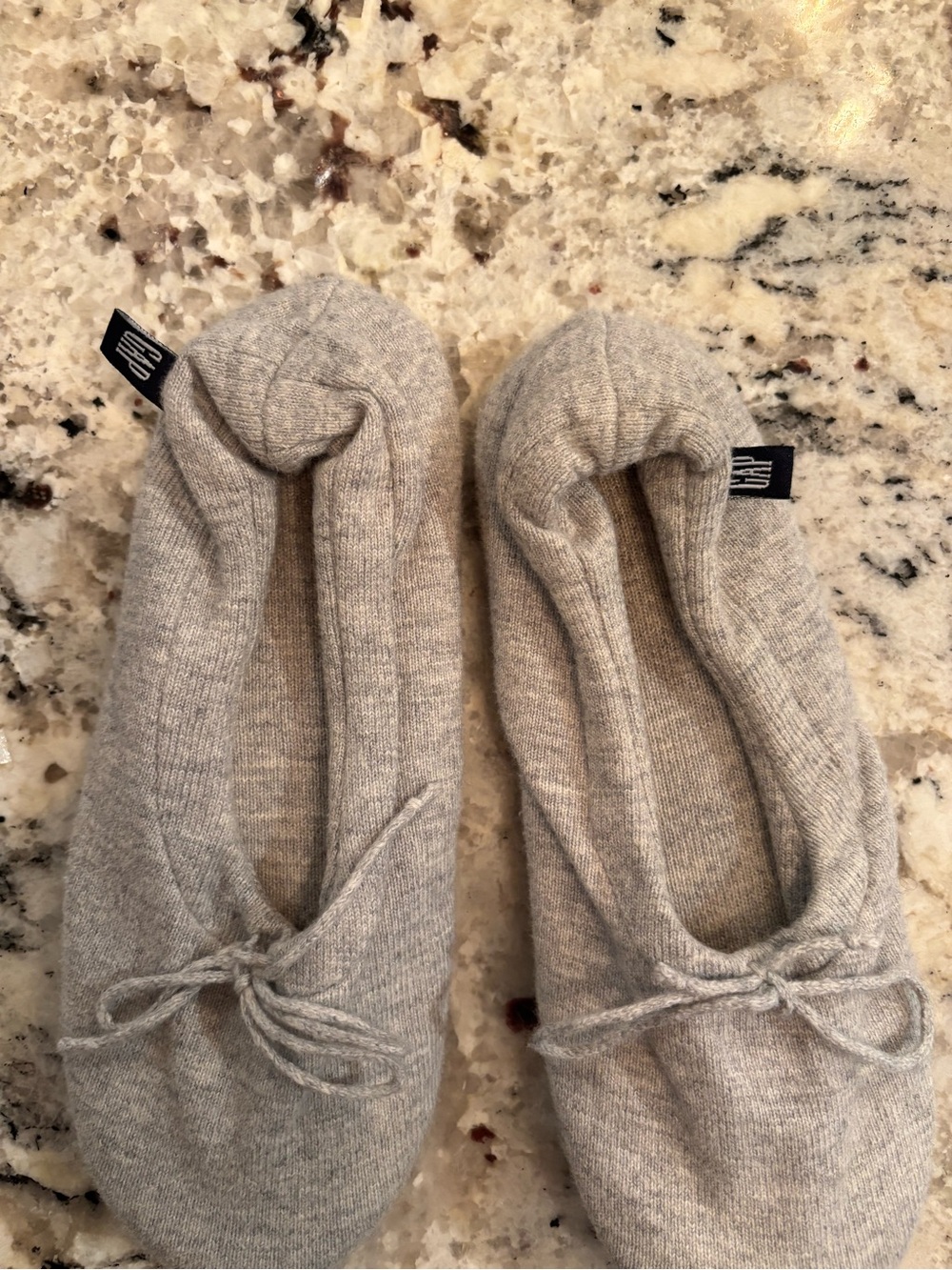 Women’s Gap Slippers house shoes size 5/6 - Picture 6 of 7